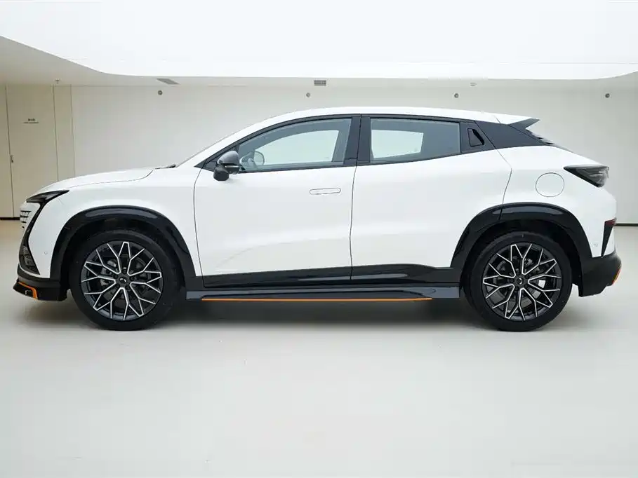 Changan UNI-T 1.5 T Sport Flagship