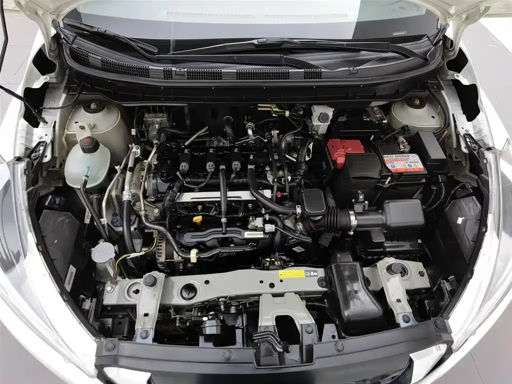 Kicks 1.5 L CVT Smart Travel