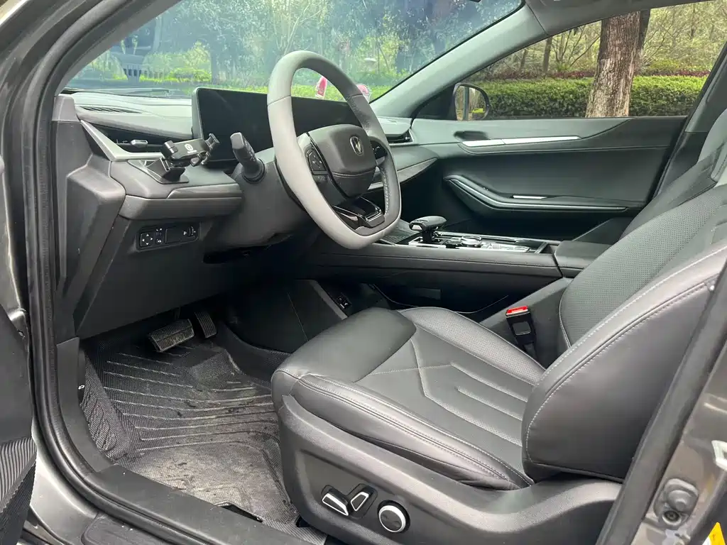 Ruicheng PLUS 1.5 T DCT Navigator