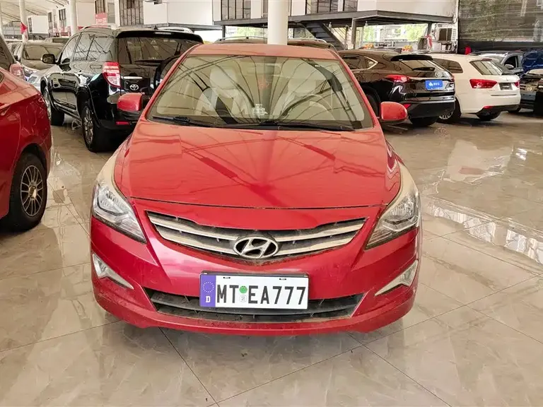 Hyundai Accent 1.4 L Manual Intelligent GLS