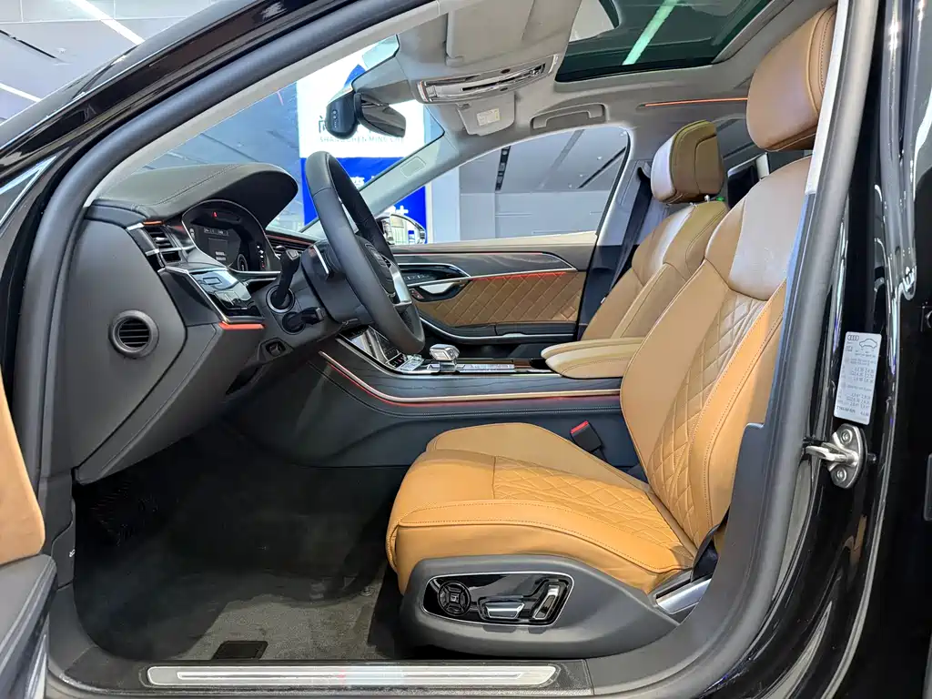 Audi A8 奥迪A8 2024款 A8 L Horch创始人版 传奇型
