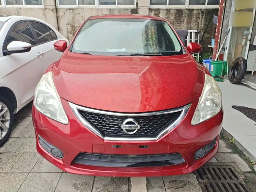 Tiida 1.6 L CVT Comfort