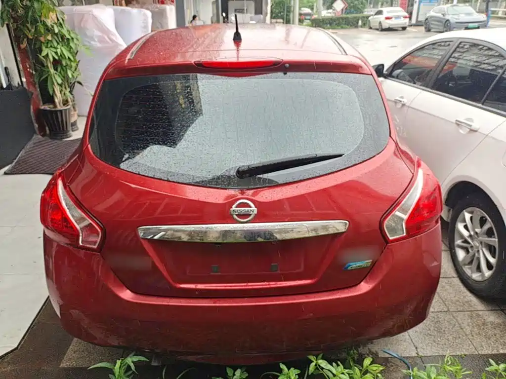Tiida 1.6 L CVT Comfort