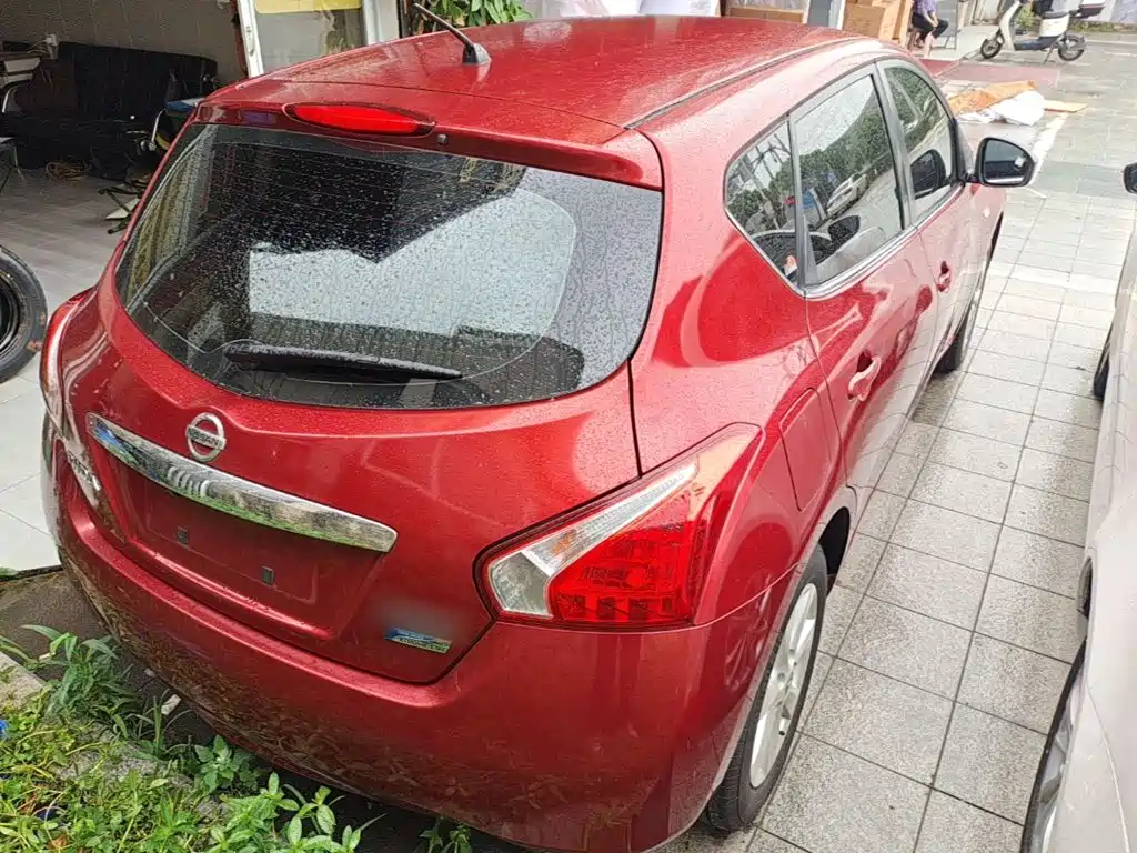 Tiida 1.6 L CVT Comfort