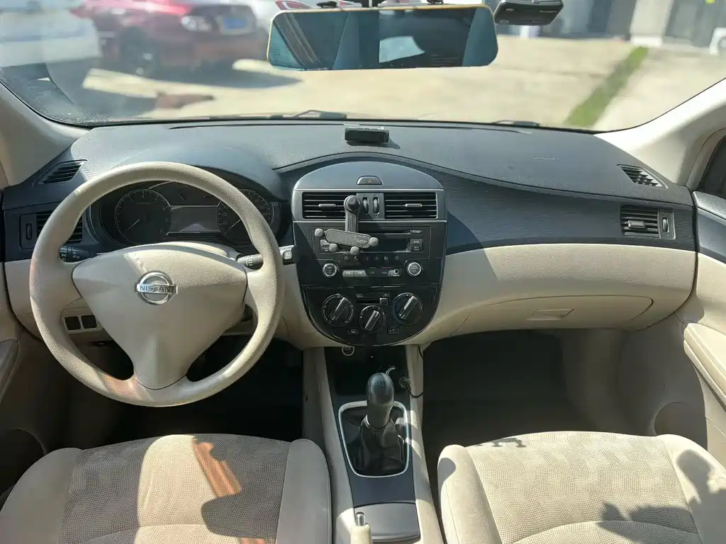 Tiida 1.6 L Manual Comfort
