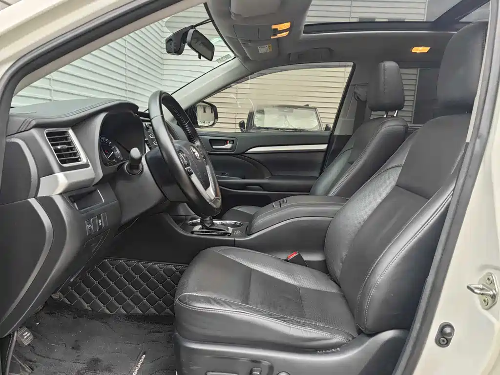 Highlander 2.0 T 2 WD Luxury 7-seat