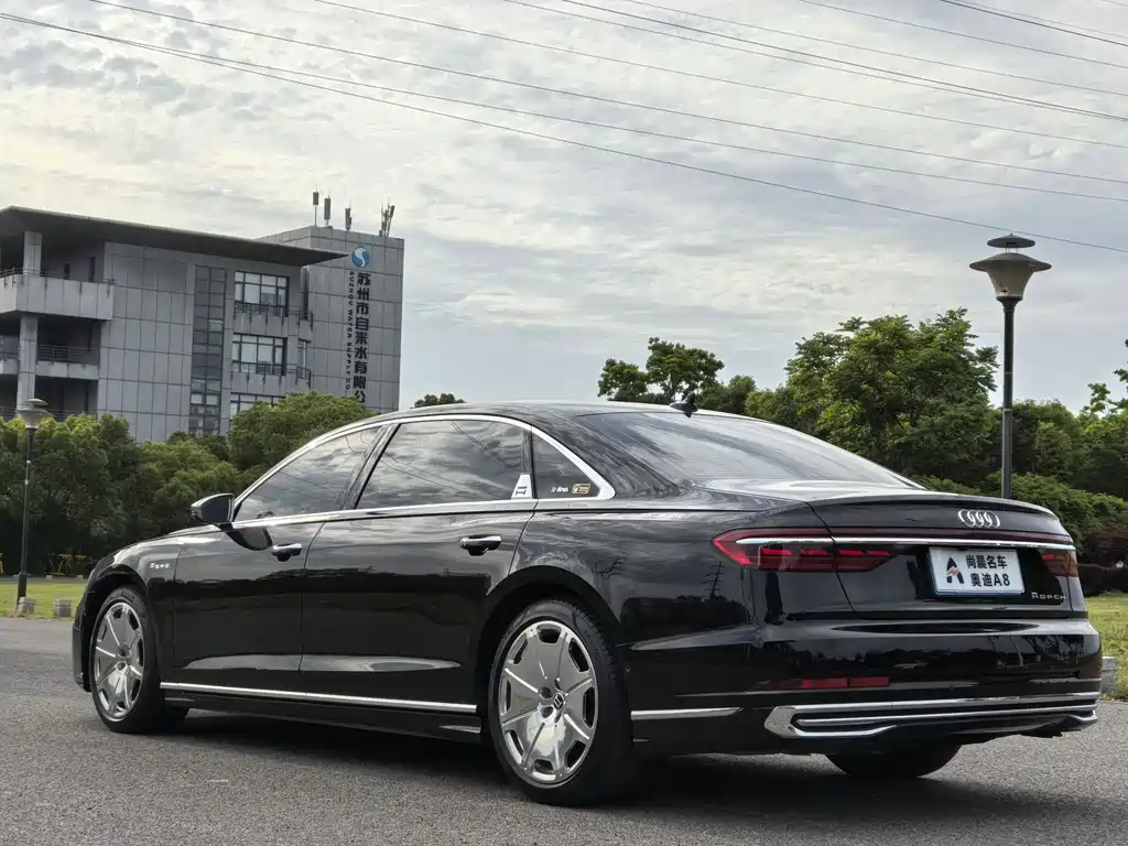 Audi A8 奥迪A8 2024款 A8 L Horch创始人版 传奇型