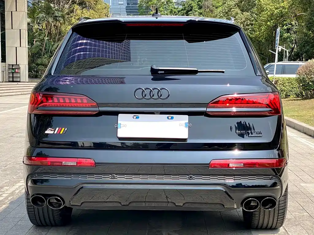 Audi Q7 55 TFSI quattro S line Sport