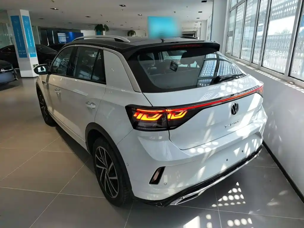 T-ROC 300 TSI DSG 2 WD Starlight