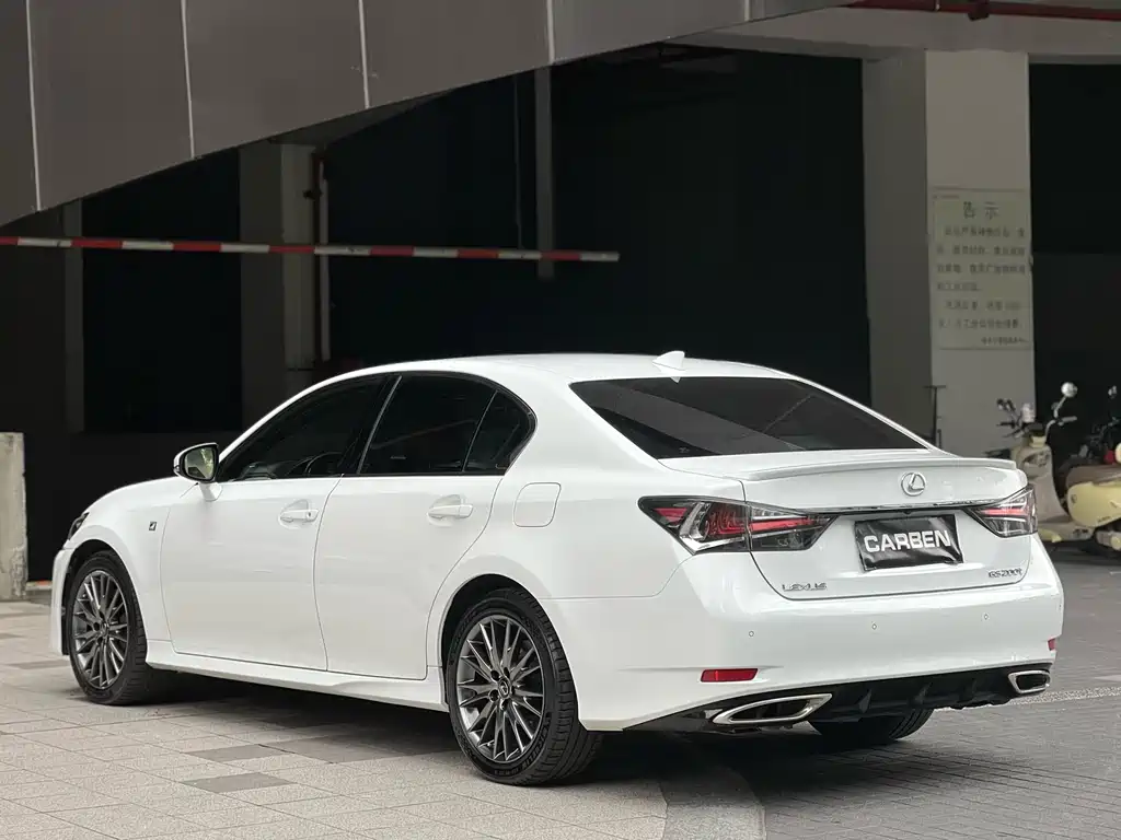 Lexus GS 200 t F SPORT