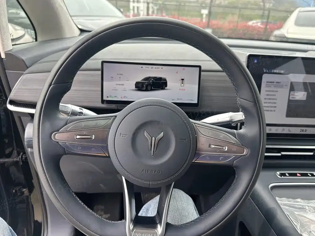 Voyah Dreamer PHEV Qiankun Ultra