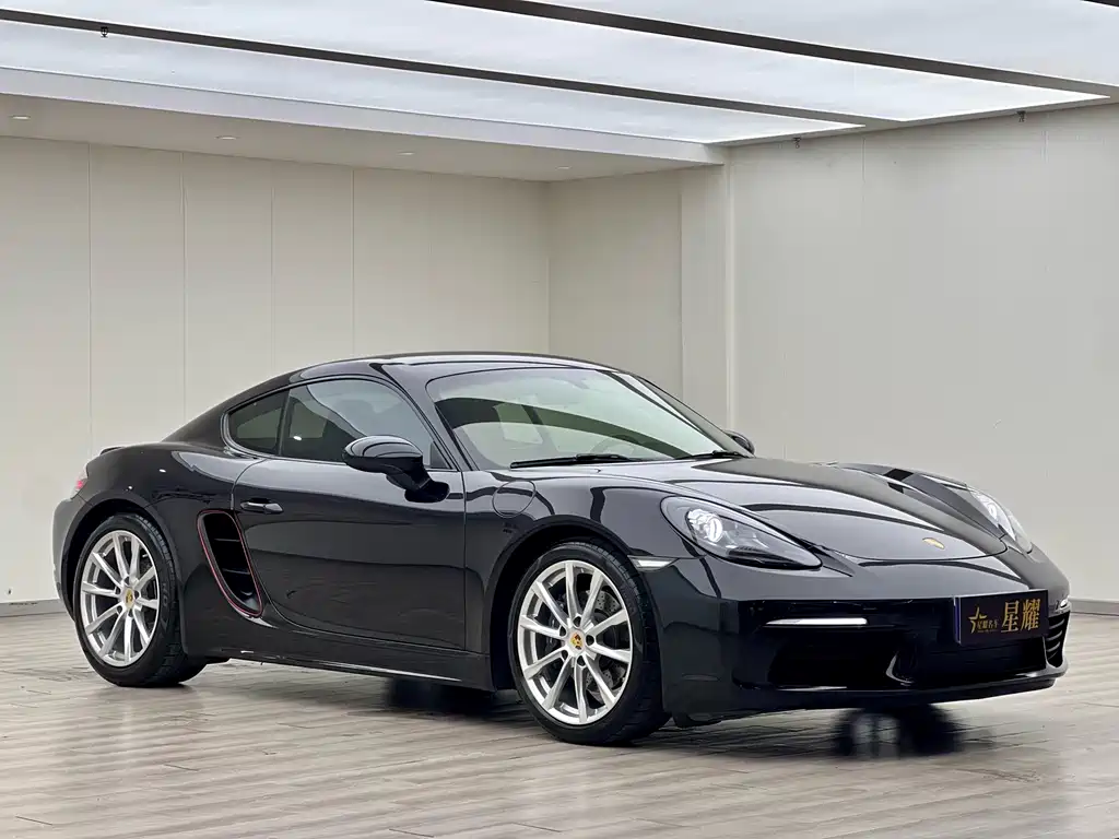 Porsche 718 Cayman 2.0 T