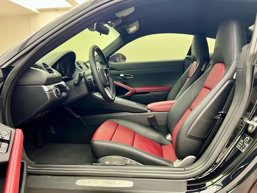 Porsche 718 Cayman 2.0 T