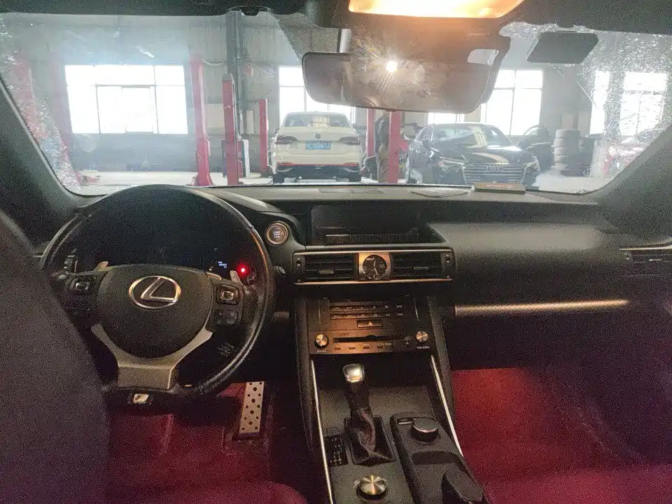 Lexus IS 300 F SPORT