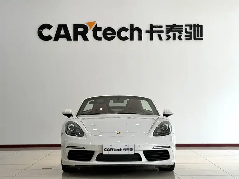Porsche 718 Boxster 2.0 T
