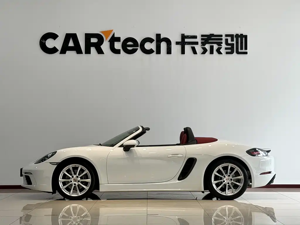 Porsche 718 Boxster 2.0 T