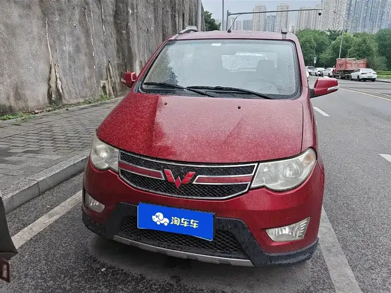 Wuling Hongguang 1.5 L S Comfort