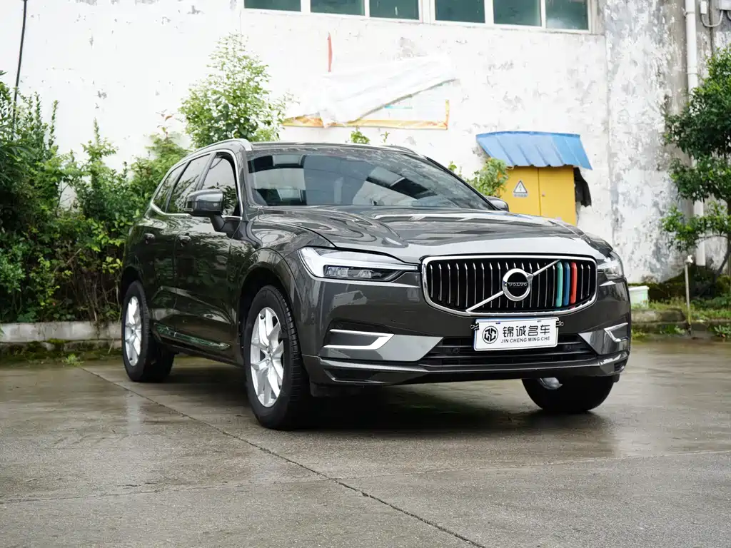 Volvo XC60 T5 4 WD Smart Ease Luxury