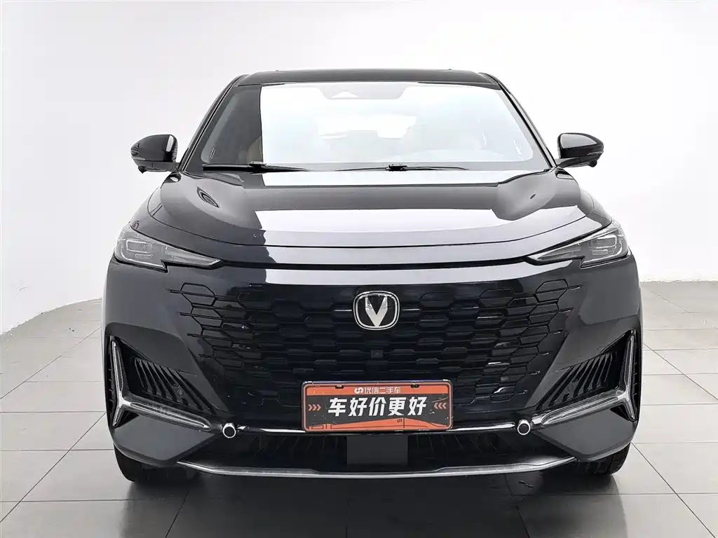 Changan UNI-K 2.0 T 2 WD Joy