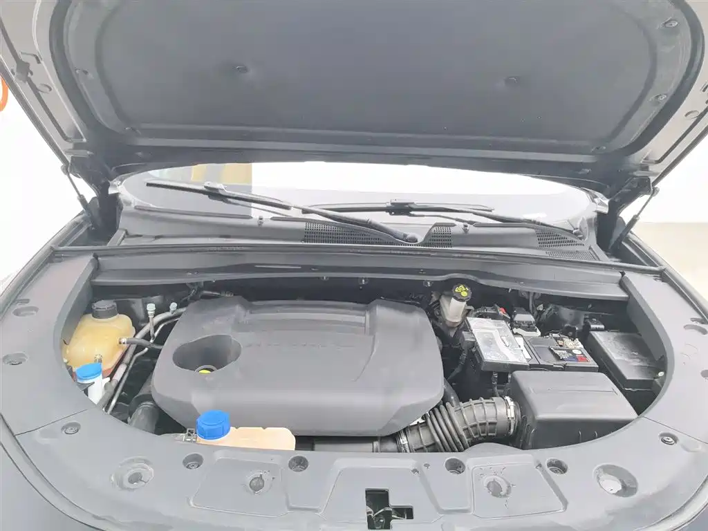 Changan UNI-K 2.0 T 2 WD Joy