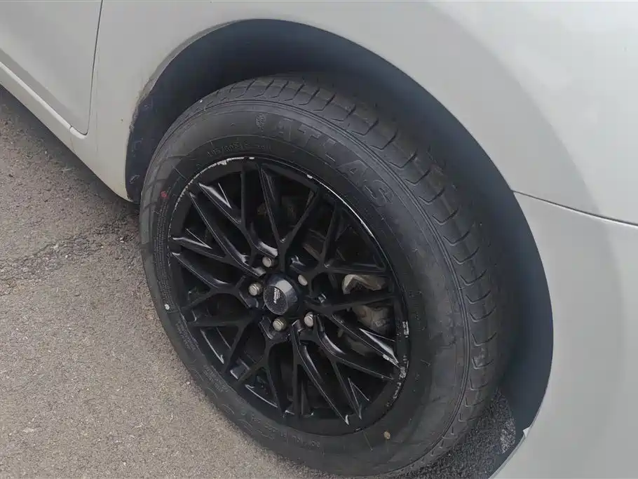 Tiida 1.6 L CVT Smart Enjoyment CN-VI
