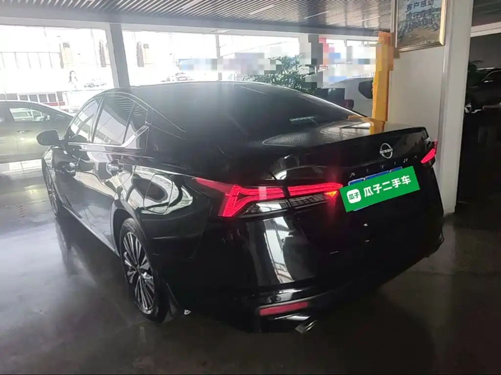 Teana 2.0 L XL-TLS Joy