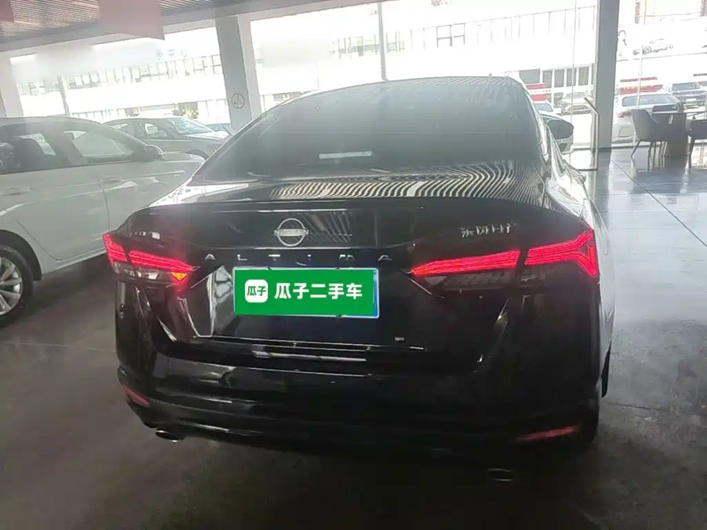 Teana 2.0 L XL-TLS Joy