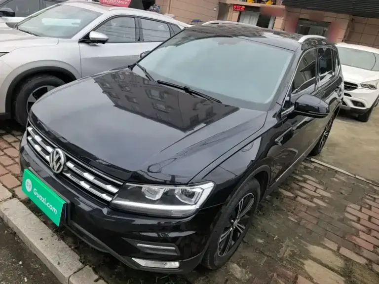 Volkswagen Tiguan L Facelift 330 TSI Auto 2 WD Panoramic Comfort CN-VI