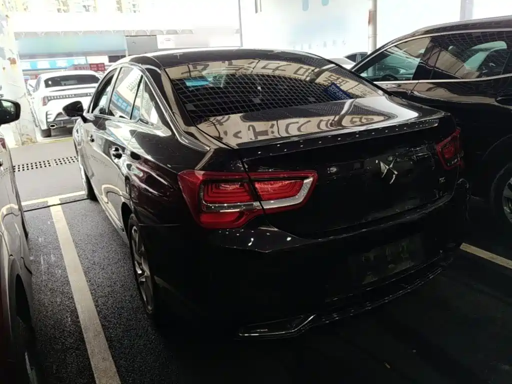 DS 5 LS 1.6 T Comfort THP160