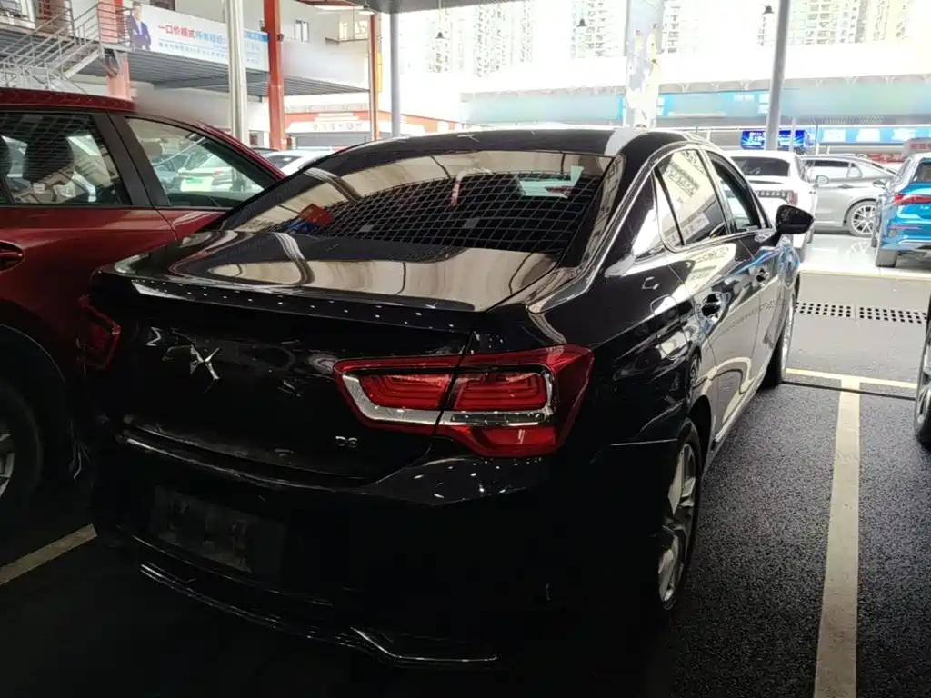 DS 5 LS 1.6 T Comfort THP160