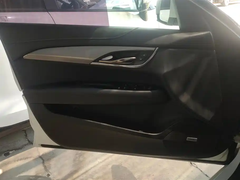 Cadillac ATS-L 28 T Tech