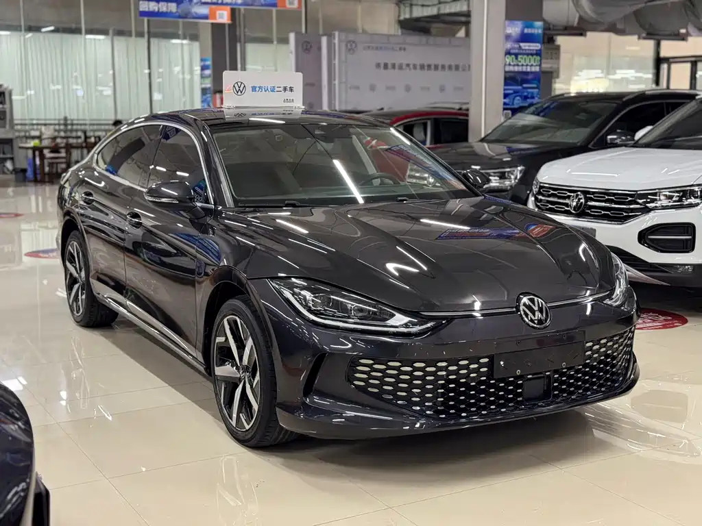 Lamando Lamando L 280 TSI DSG Spicy Cool