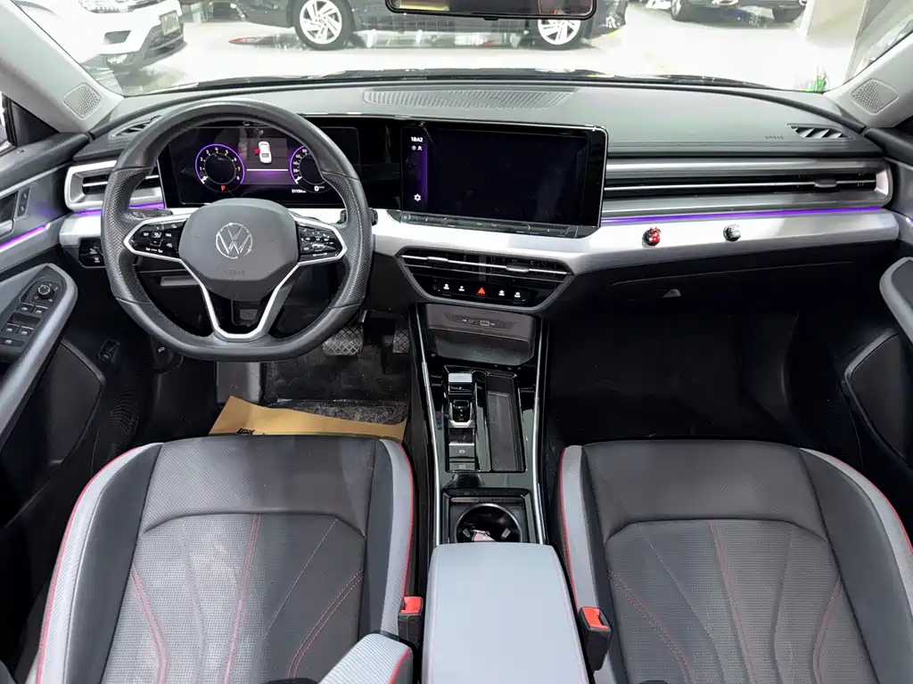 Lamando Lamando L 280 TSI DSG Spicy Cool