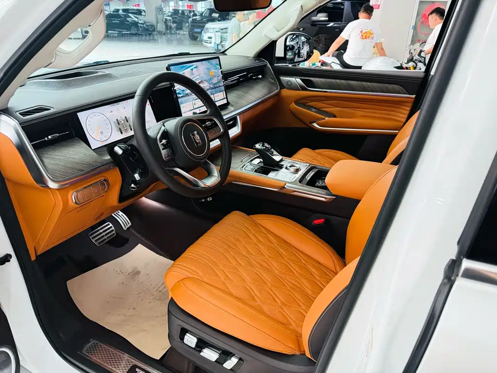 Tank 500 3.0 T Sport Summit 5-seat