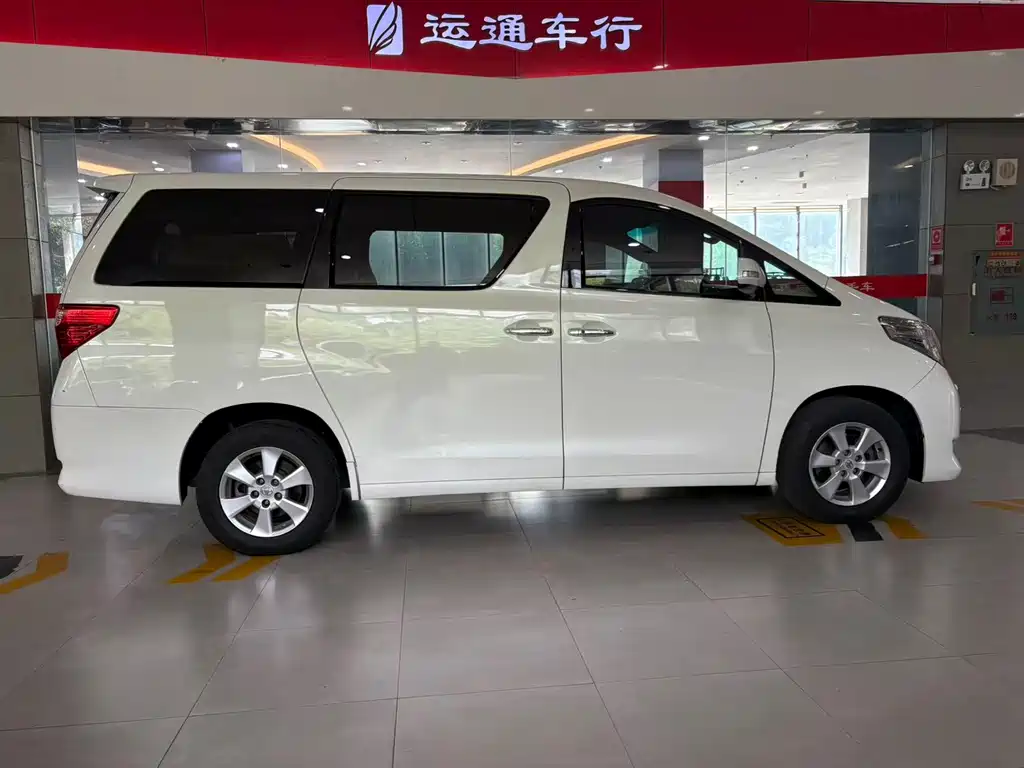 Alphard 3.5 L Luxury