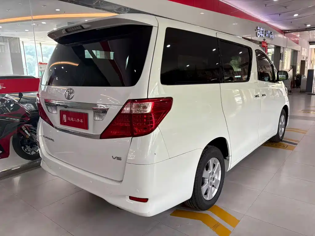 Alphard 3.5 L Luxury