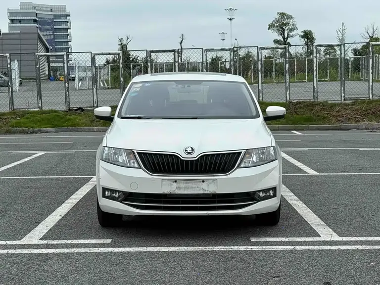 Skoda Rapid Spaceback 昕动 2018款 1.6 L 自动舒适版