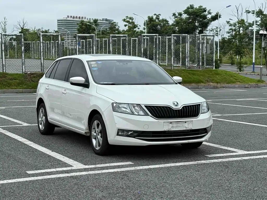Rapid Spaceback 昕动 2018款 1.6 L 自动舒适版