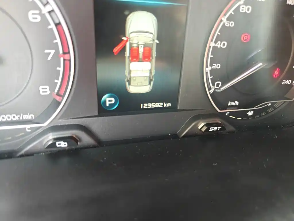 Binrui 1.4 T CVT F- Sport
