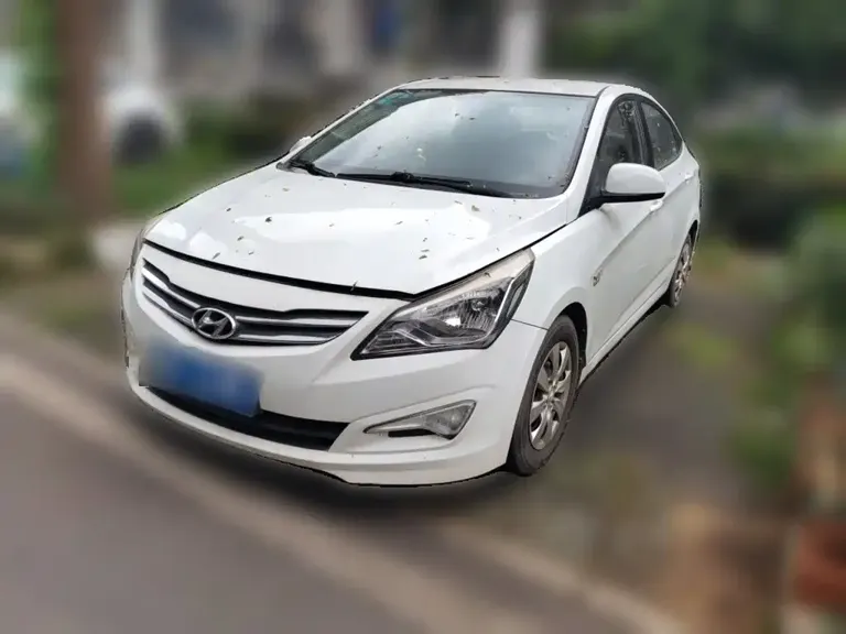 Hyundai Accent 1.4 L Manual Intelligent GLS