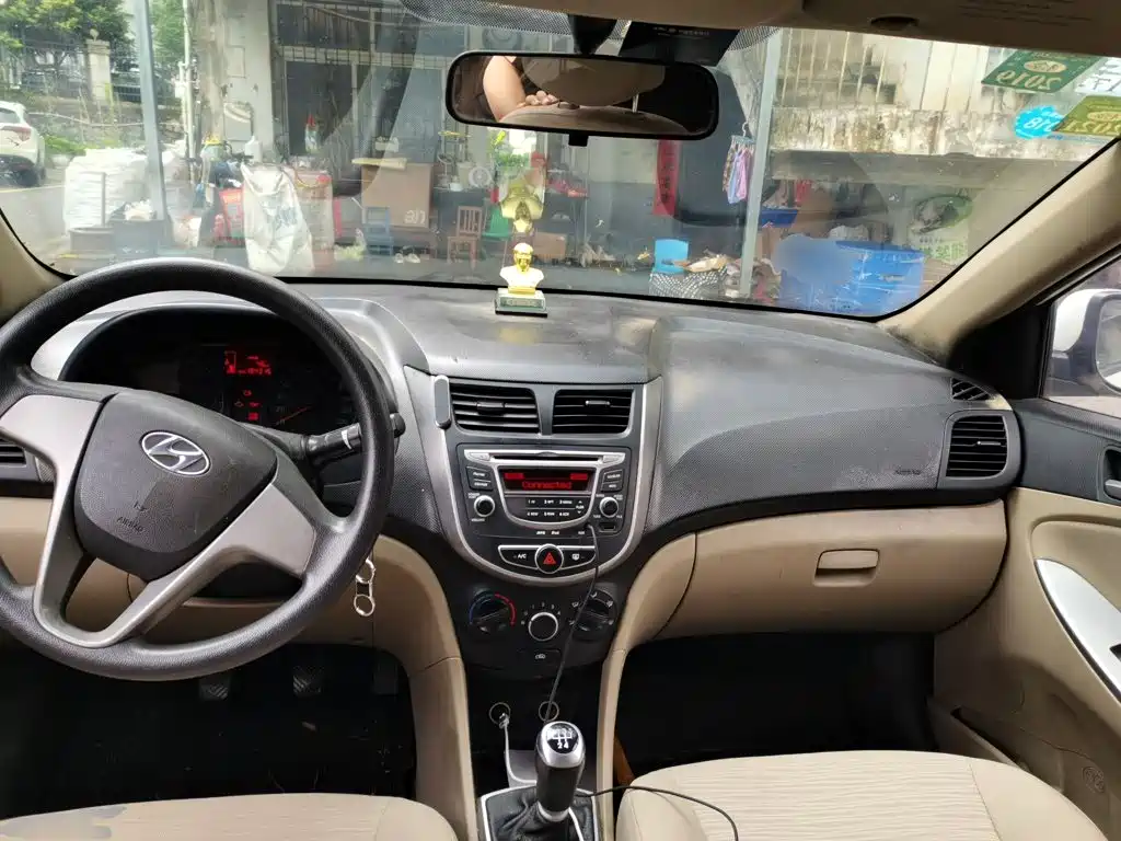 Accent 1.4 L Manual Intelligent GLS