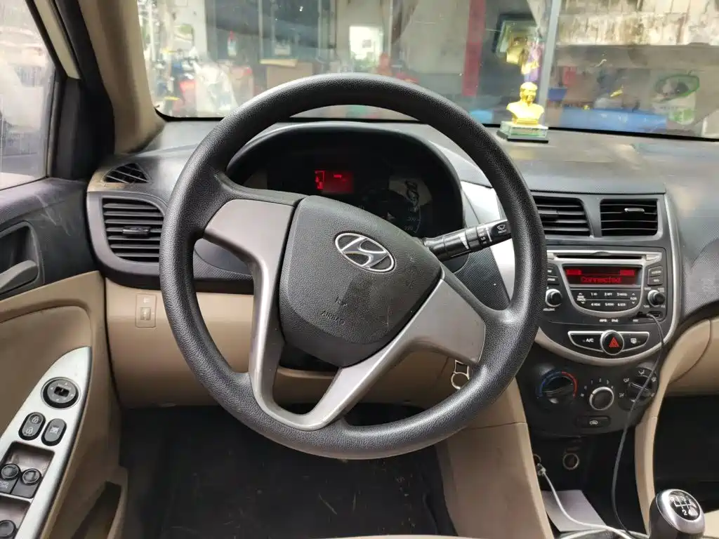 Accent 1.4 L Manual Intelligent GLS