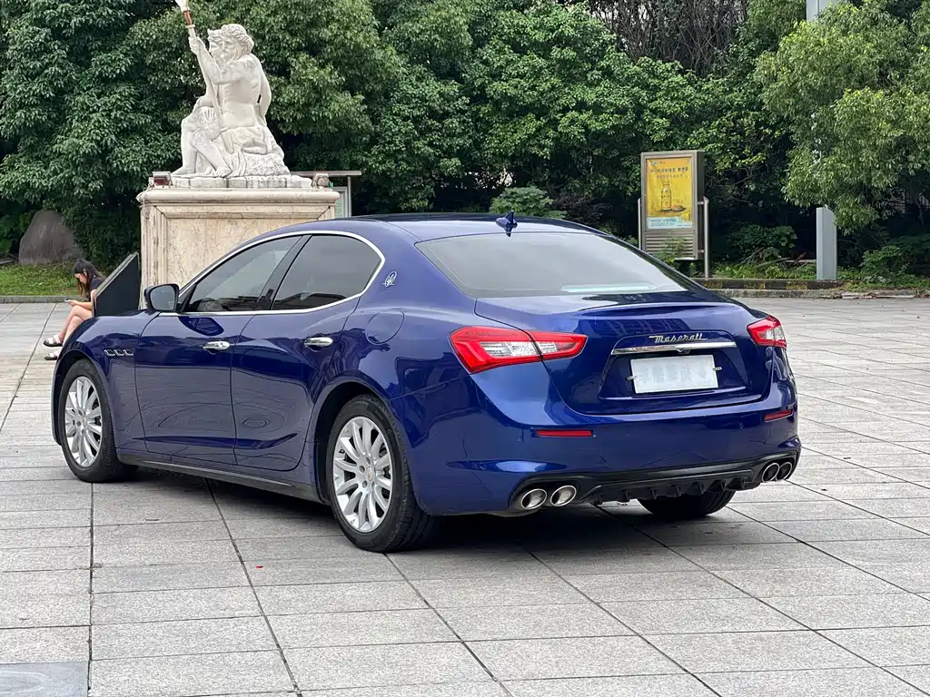 Ghibli 3.0 T Standard CN-V