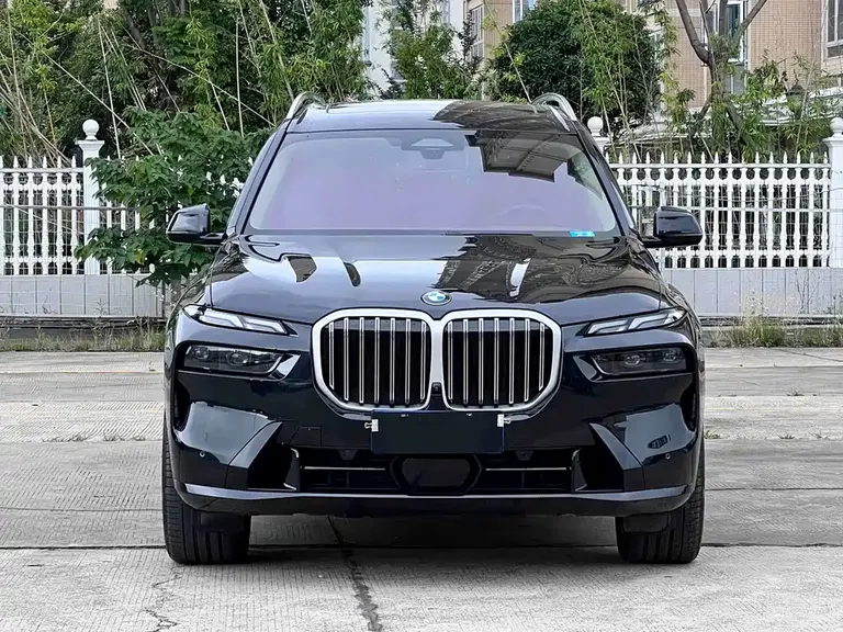 BMW X7 xDrive40 i Leading Luxury Package