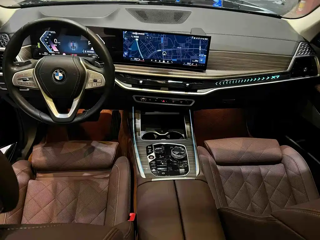 BMW X7 xDrive40 i Leading Luxury Package