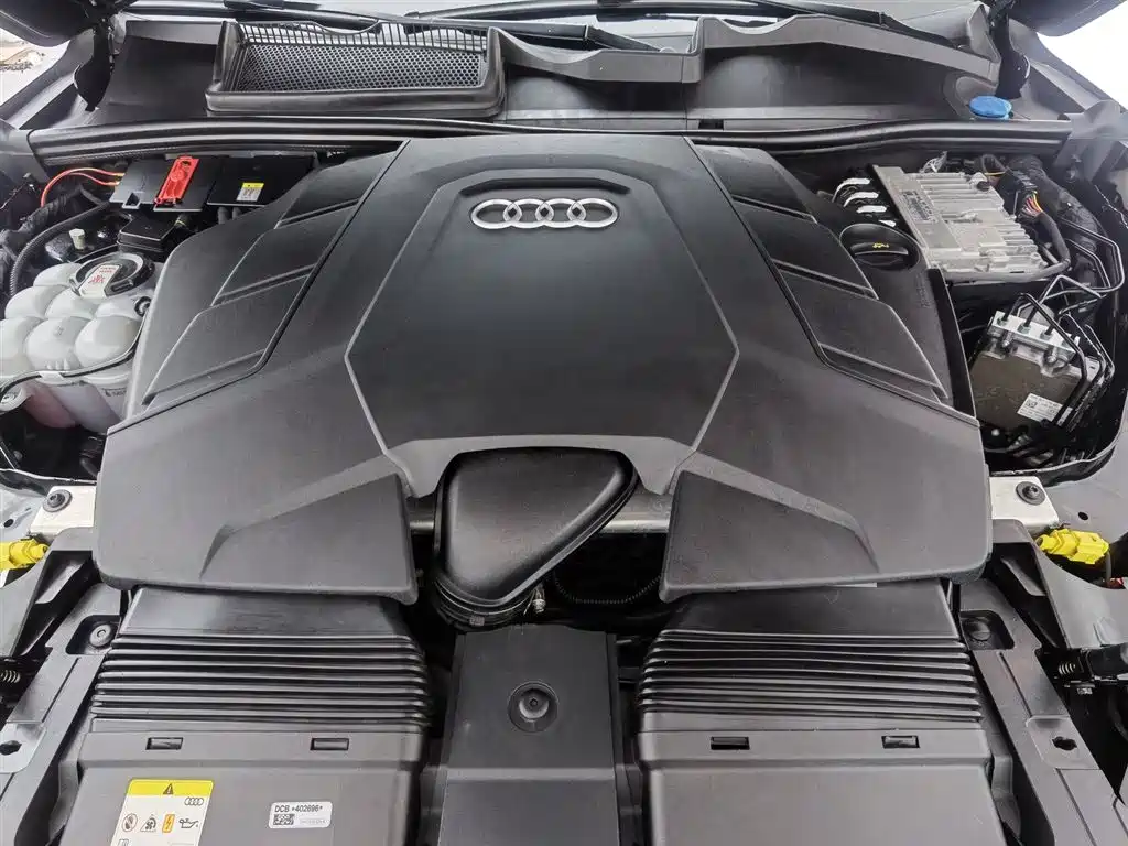 Audi Q7 55 TFSI quattro S line Sport