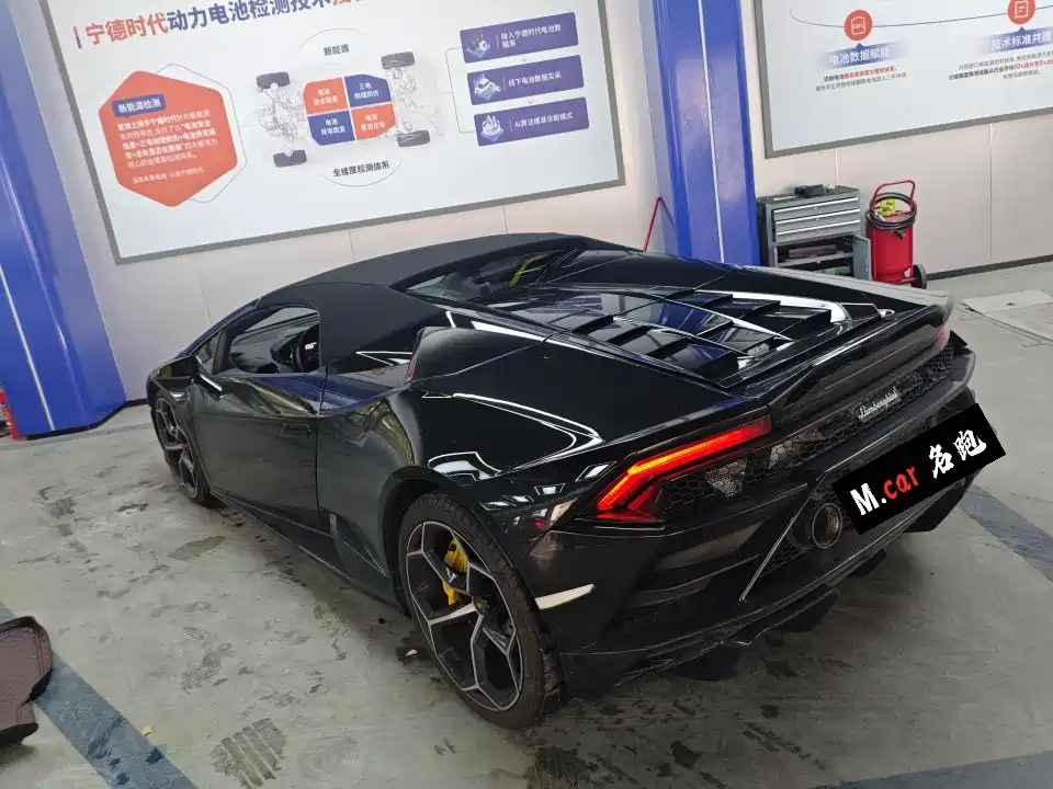 Huracán Huracán EVO RWD Spyder