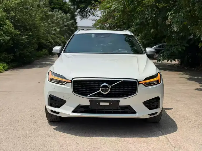 Volvo XC60 T5 4 WD Smart Grace Sport