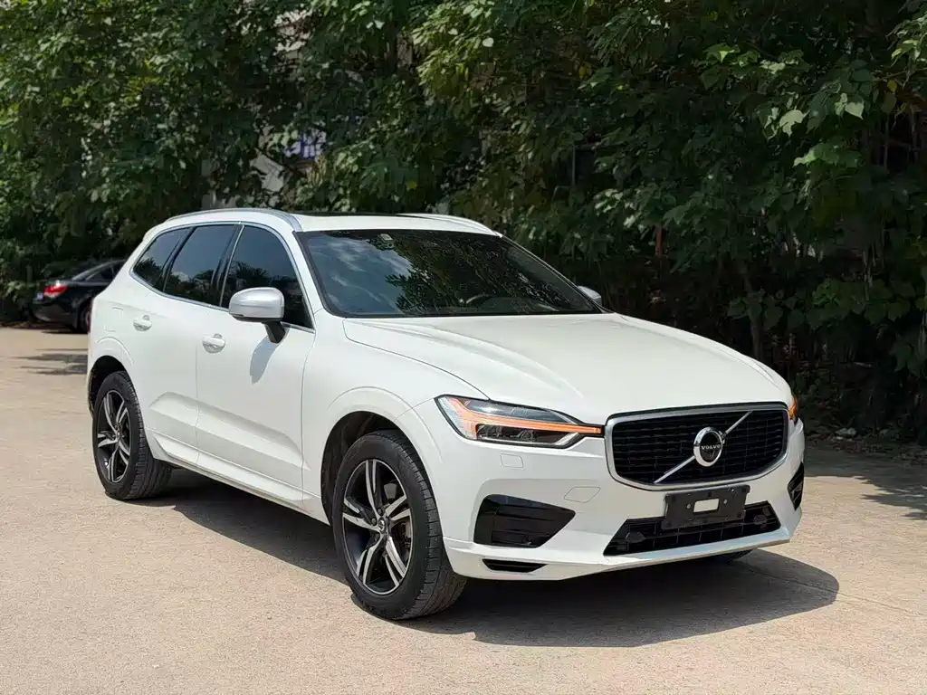 Volvo XC60 T5 4 WD Smart Grace Sport