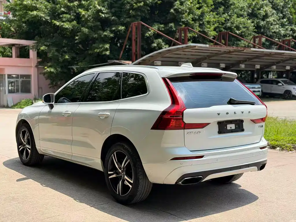 Volvo XC60 T5 4 WD Smart Grace Sport
